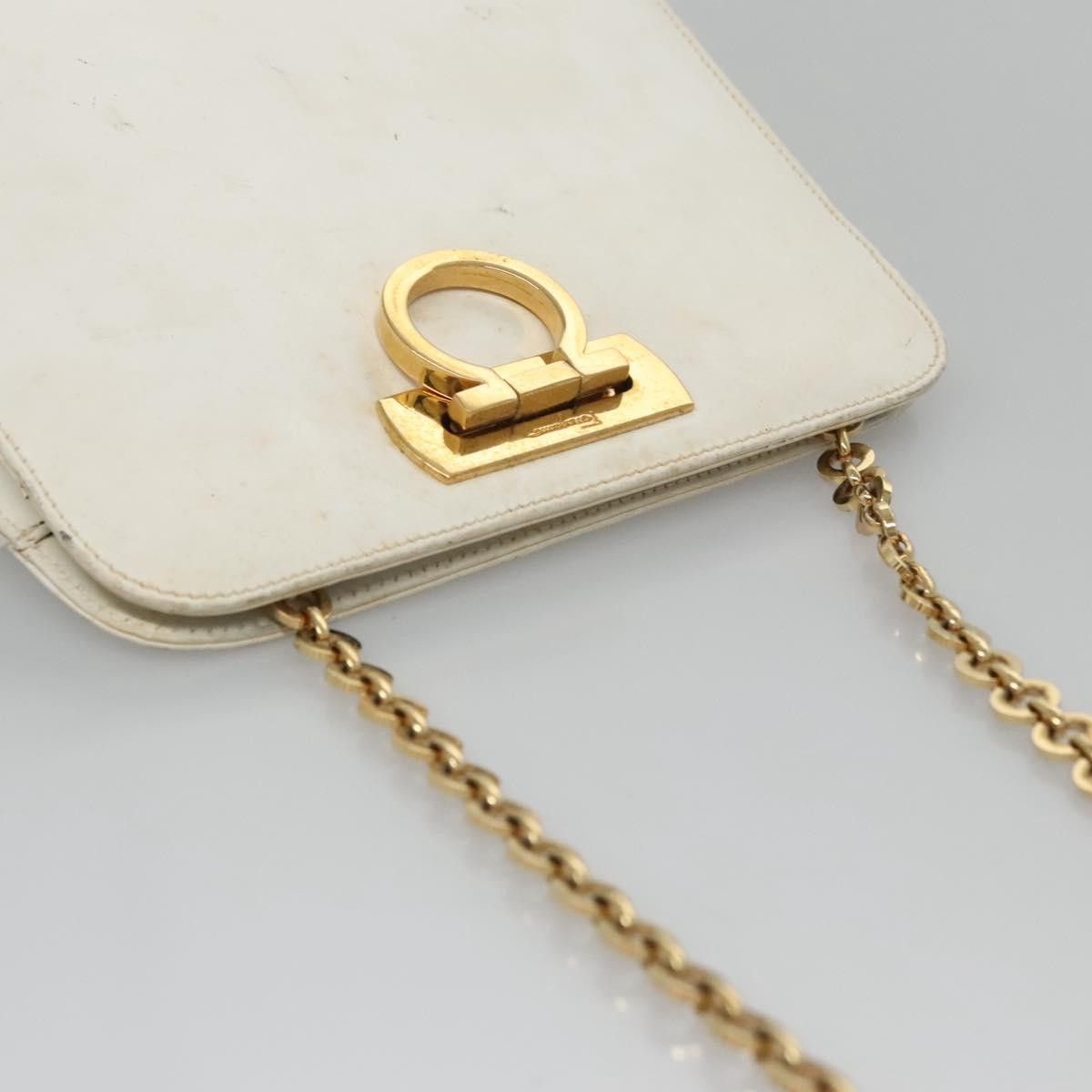 Salvatore Ferragamo White Leather Shoulder Bag (Pre-Owned) Size ONE SIZE - 15 Thumbnail