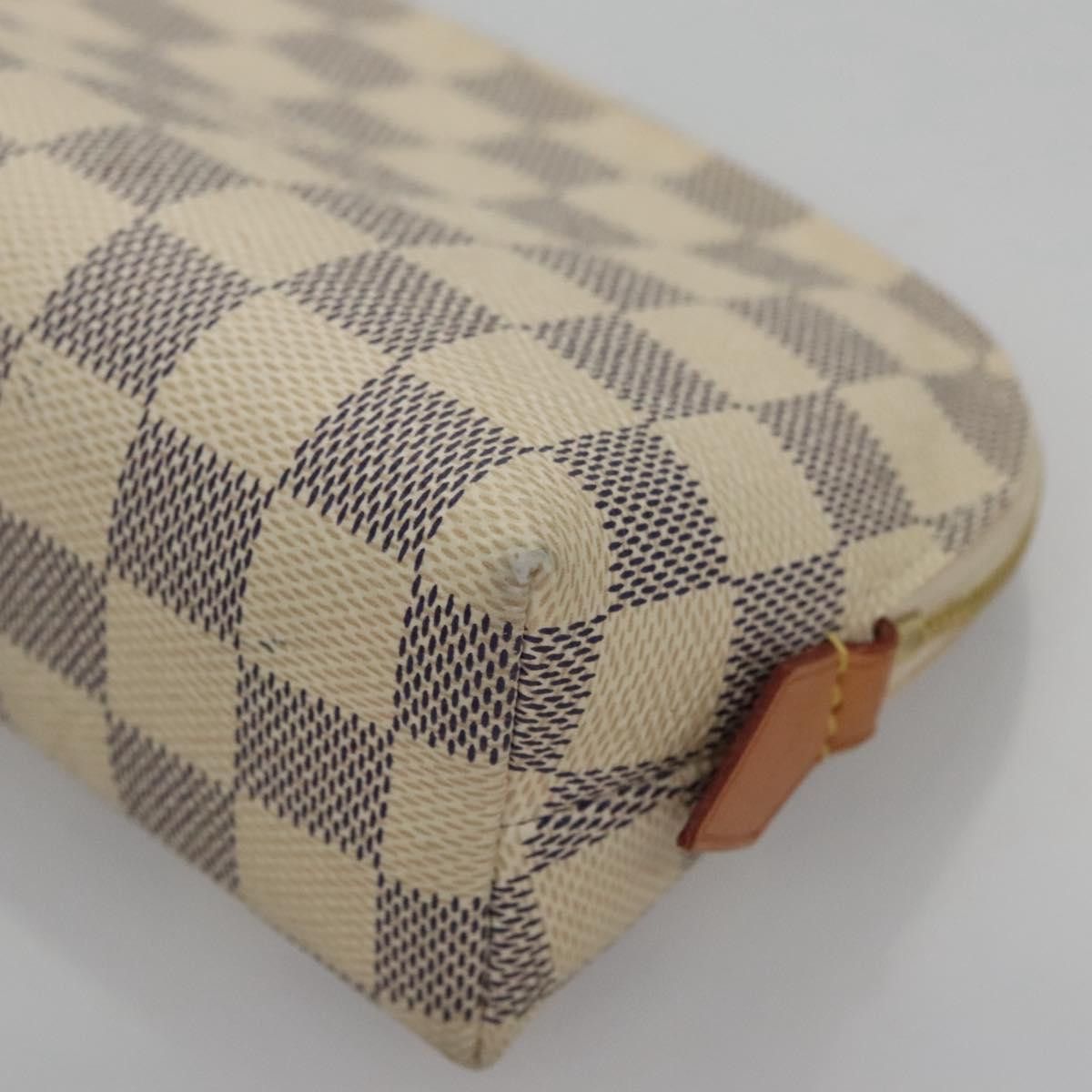 Louis Vuitton Cosmetic Pouch Beige Canvas Clutch Bag (Pre-Owned) Size ONE SIZE - 9 Thumbnail