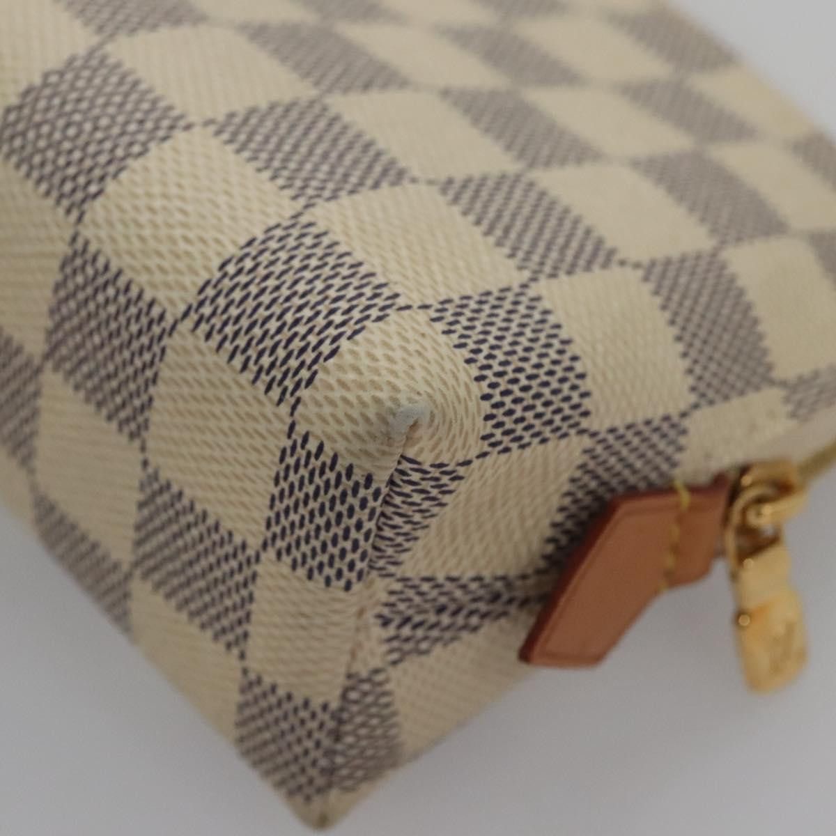 Louis Vuitton Cosmetic Pouch Beige Canvas Clutch Bag (Pre-Owned) Size ONE SIZE - 11 Thumbnail