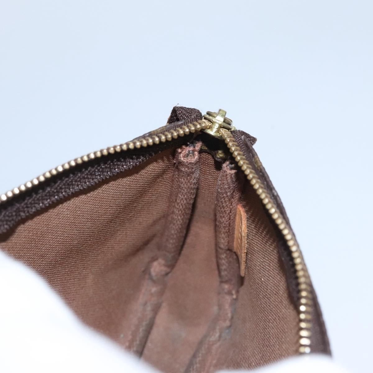 Louis Vuitton Mini Pochette Accessoires Brown Canvas Clutch Bag Size ONE SIZE - 17 Thumbnail