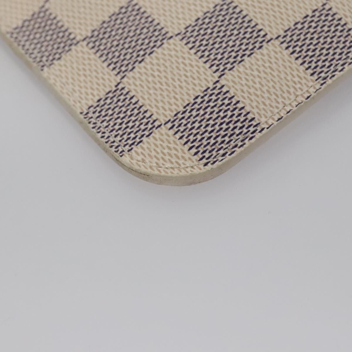 Louis Vuitton Pochette Neverfull White Canvas Clutch Bag (Pre-Owned) Size ONE SIZE - 9 Thumbnail