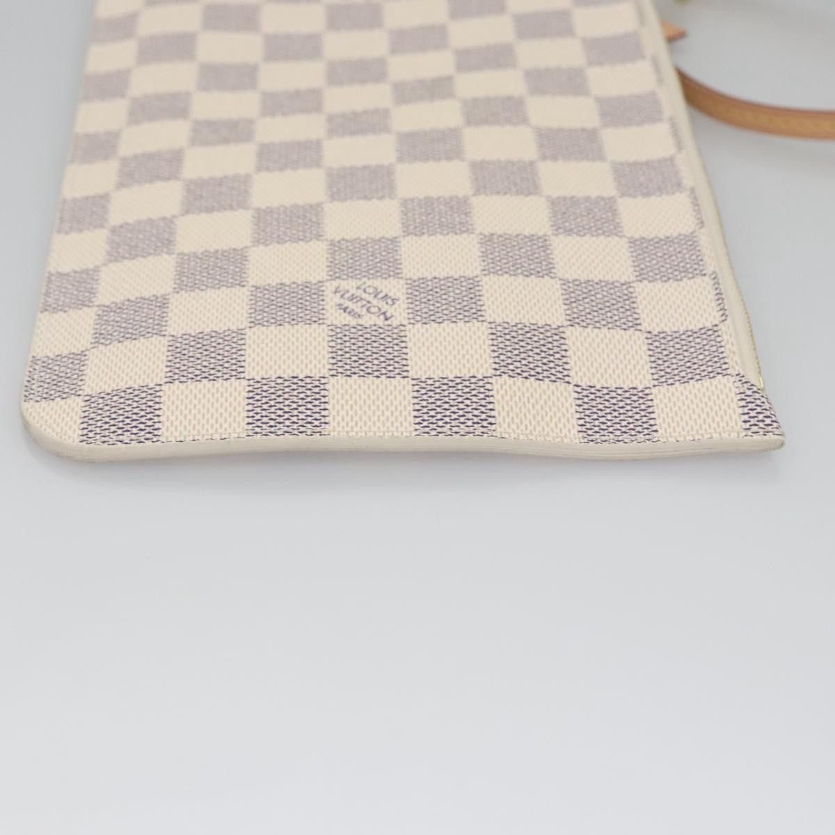 Louis Vuitton Pochette Neverfull White Canvas Clutch Bag (Pre-Owned) Size ONE SIZE - 3 Thumbnail