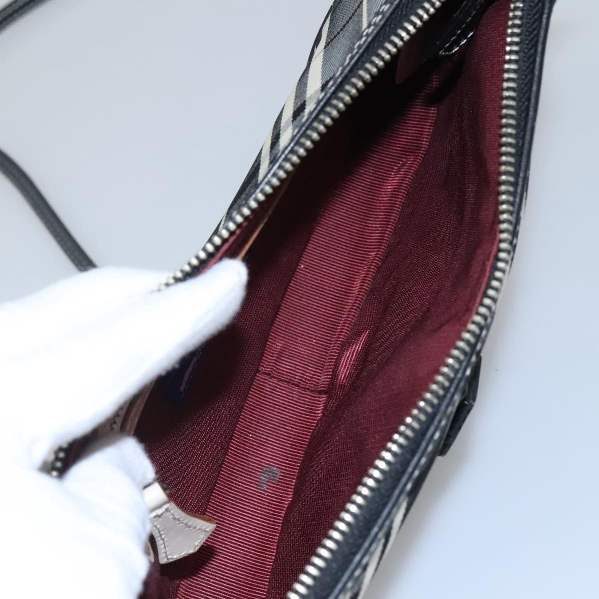 Burberry Nova Check Black Synthetic Shoulder Bag (Pre-Owned) Size ONE SIZE - 14 Thumbnail