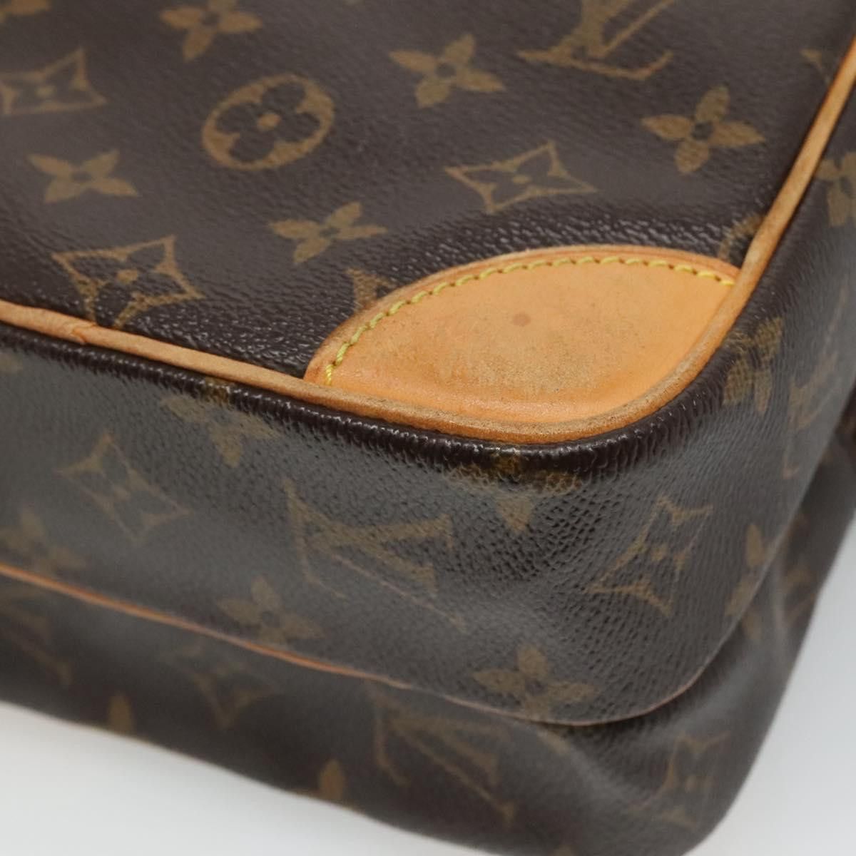 Louis Vuitton Amazon Brown Canvas Shoulder Bag (Pre-Owned) Size ONE SIZE - 9 Thumbnail