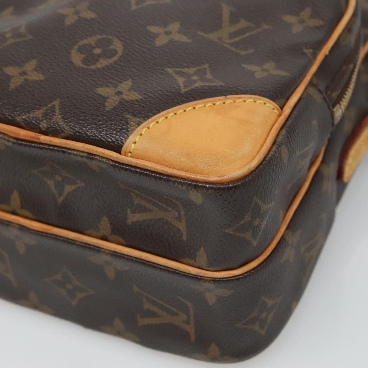 Louis Vuitton Amazon Brown Canvas Shoulder Bag (Pre-Owned) Size ONE SIZE - 7 Thumbnail