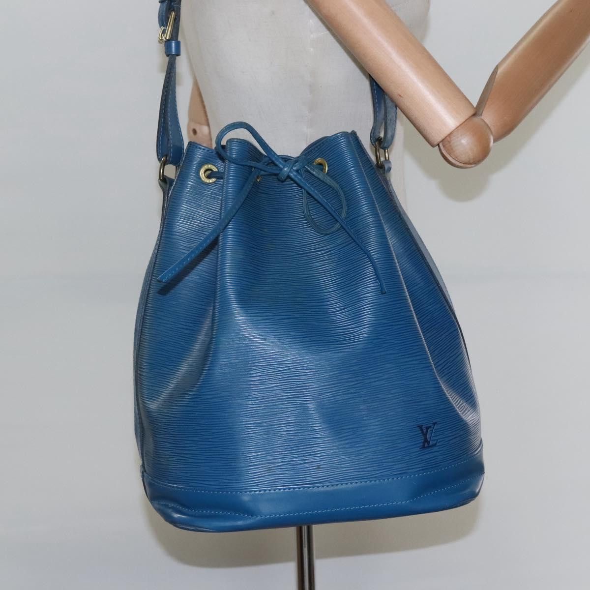 Louis Vuitton Noe Navy Leather Shoulder Bag (Pre-Owned) Size ONE SIZE - 16 Thumbnail
