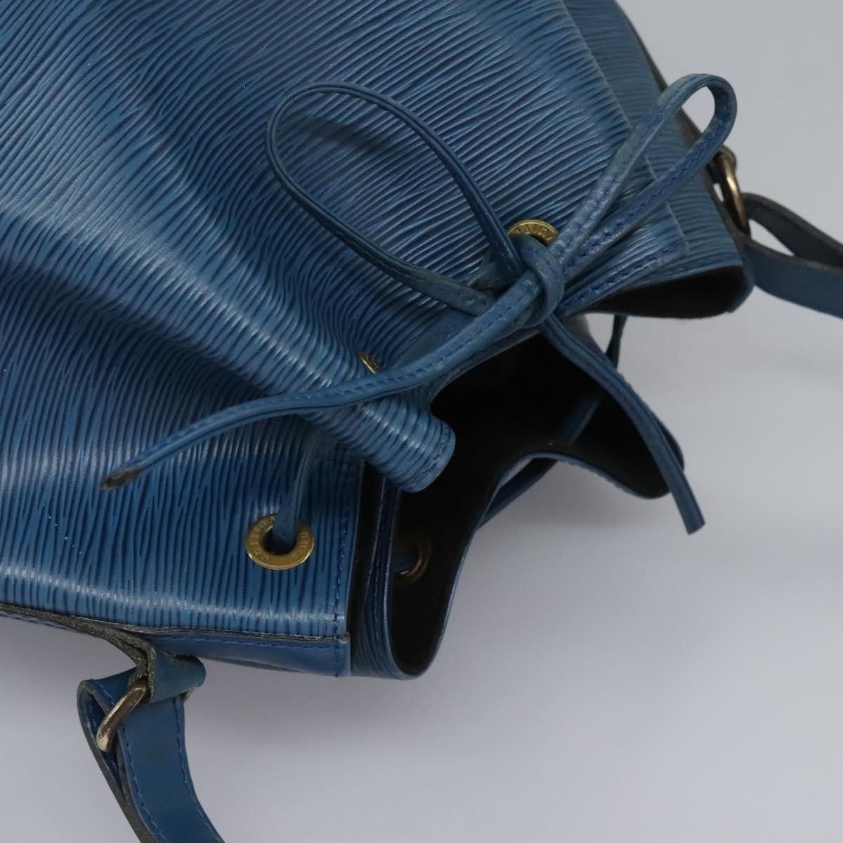 Louis Vuitton Noe Blue Leather Shoulder Bag (Pre-Owned) Size ONE SIZE - 13 Thumbnail
