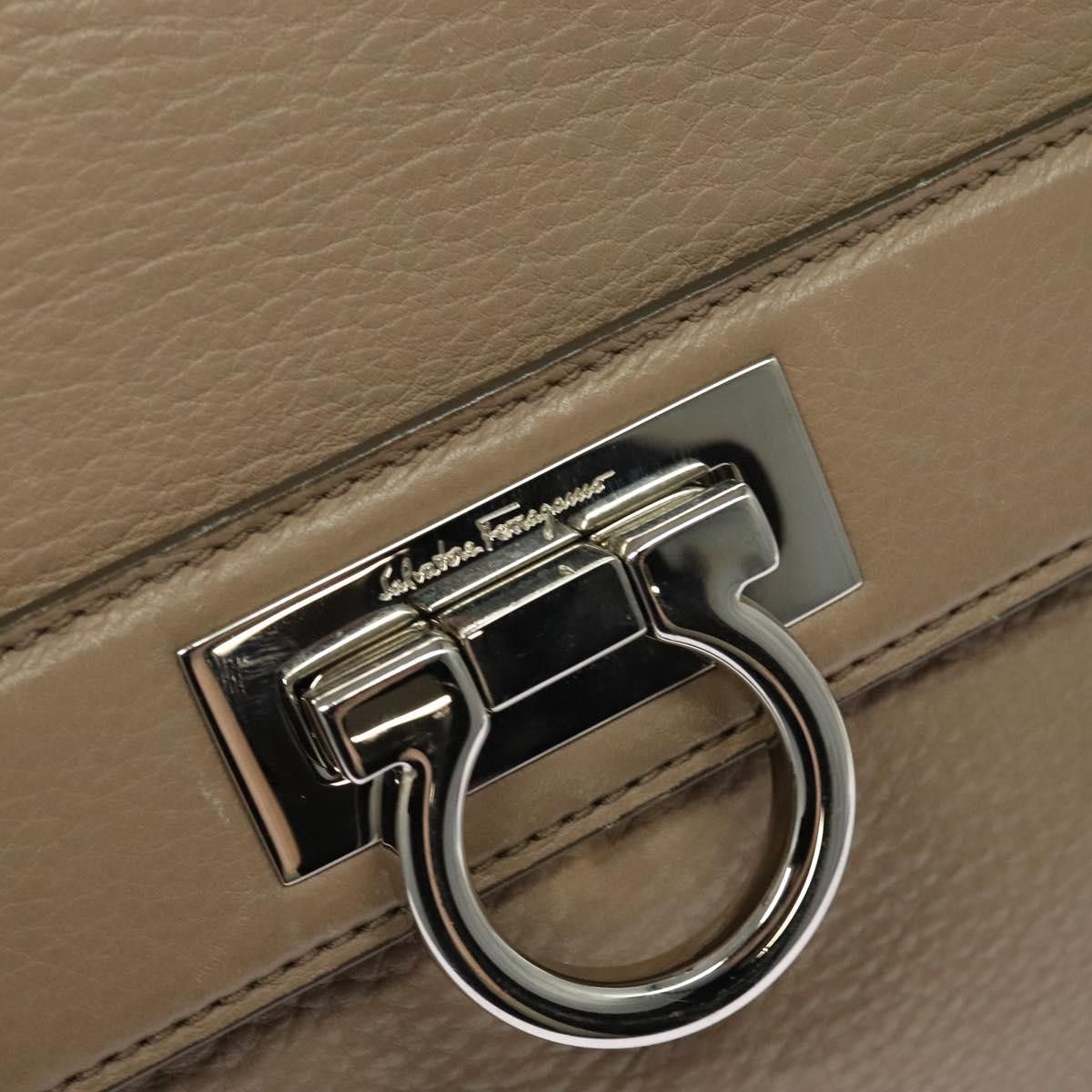 Salvatore Ferragamo Sofia Beige Leather Handbag (Pre-Owned) Size ONE SIZE - 11 Thumbnail