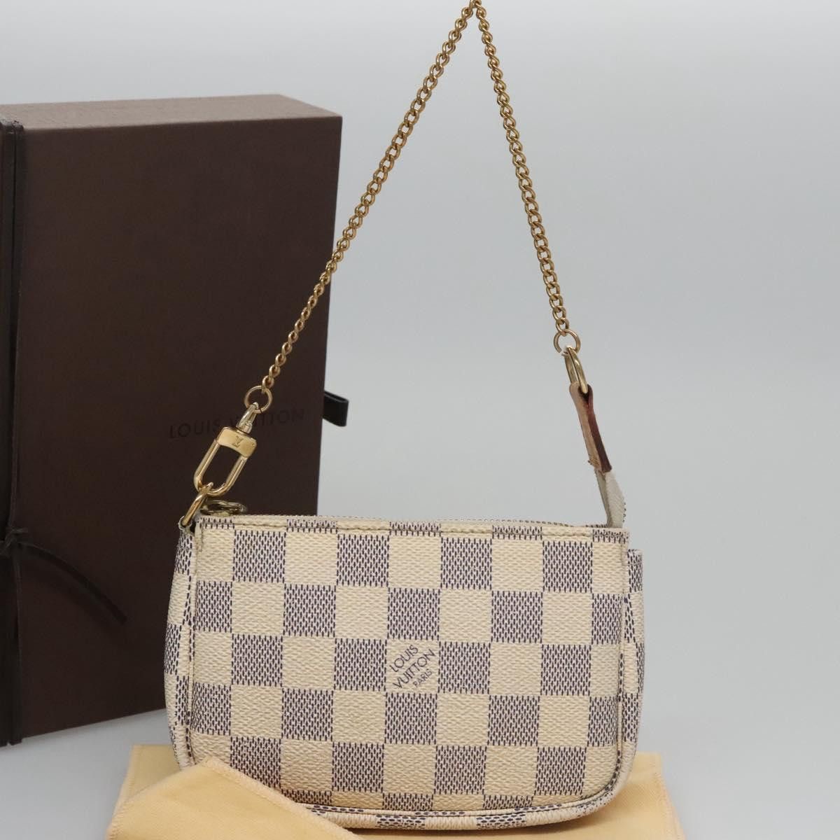 Louis Vuitton Pochette Accessoire White Canvas Clutch Bag (Pre-Owned) Size ONE SIZE - 16 Thumbnail