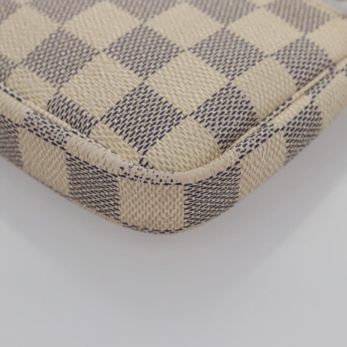 Louis Vuitton Pochette Accessoire White Canvas Clutch Bag (Pre-Owned) Size ONE SIZE - 8 Thumbnail