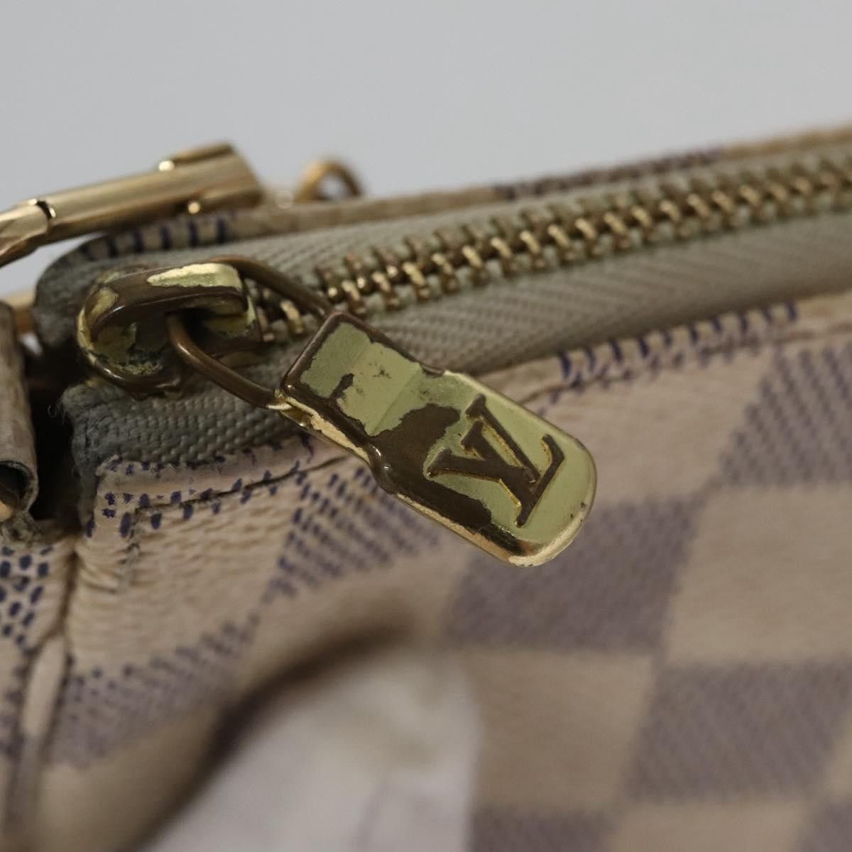 Louis Vuitton Pochette Accessoire White Canvas Clutch Bag (Pre-Owned) Size ONE SIZE - 12 Thumbnail