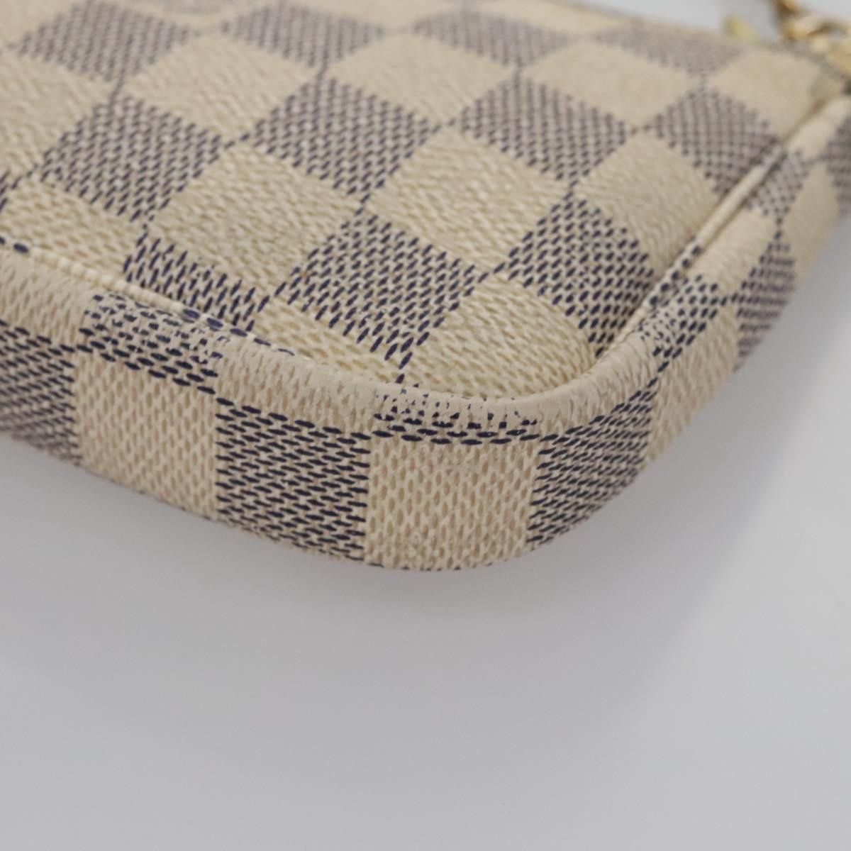 Louis Vuitton Pochette Accessoire White Canvas Clutch Bag (Pre-Owned) Size ONE SIZE - 7 Thumbnail