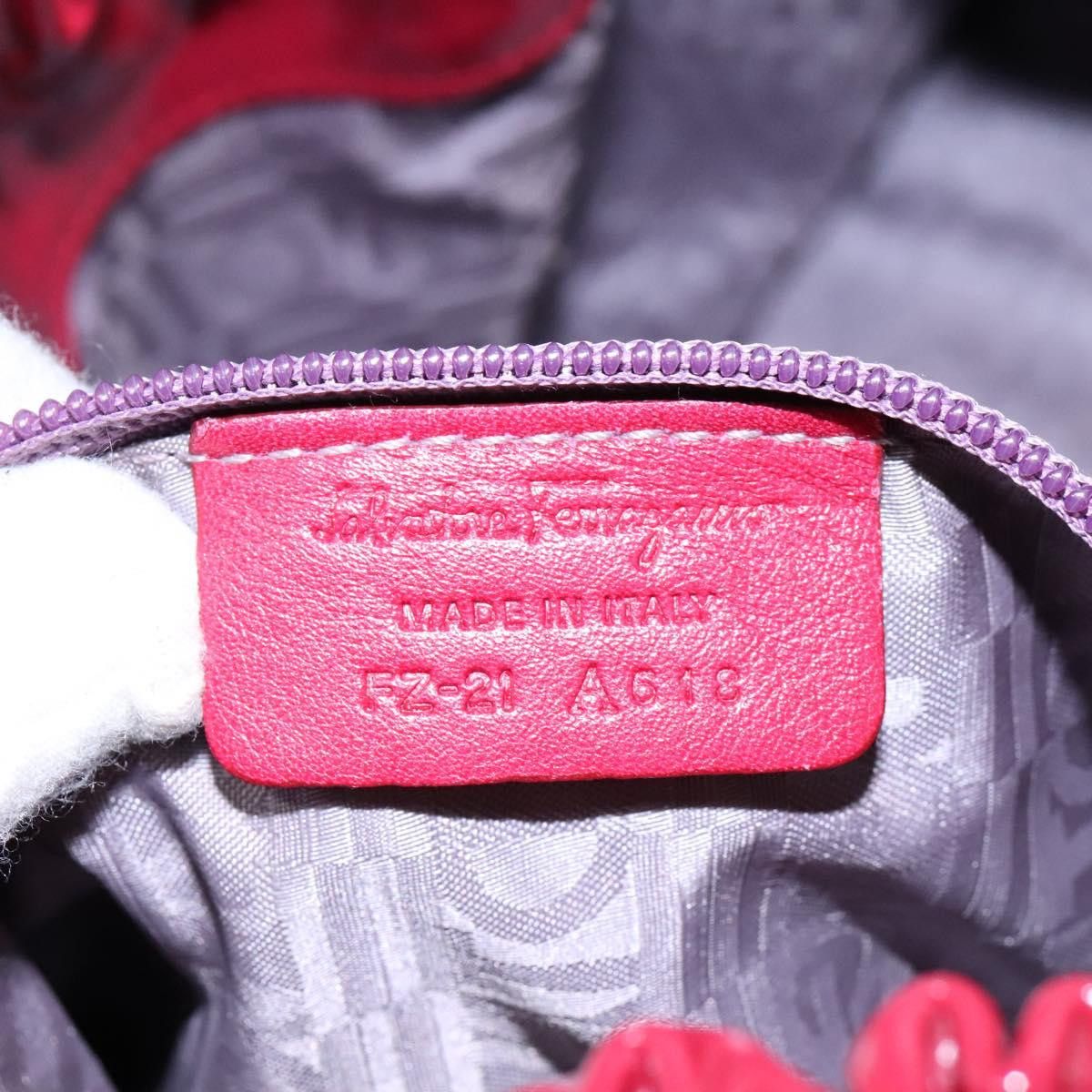 Salvatore Ferragamo Vara Pink Patent Leather Handbag (Pre-Owned) Size ONE SIZE - 17 Thumbnail