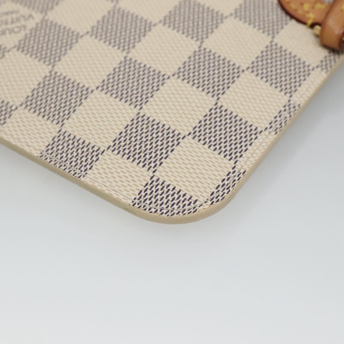 Louis Vuitton Pochette Accessoires Beige Canvas Clutch Bag (Pre-Owned) Size ONE SIZE - 11 Thumbnail