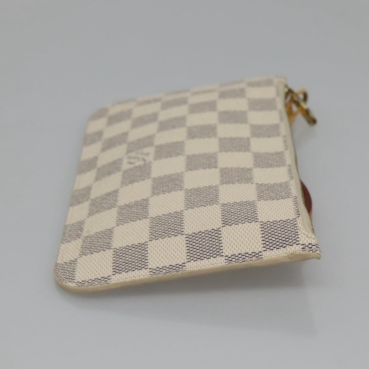 Louis Vuitton Pochette Accessoires Beige Canvas Clutch Bag (Pre-Owned) Size ONE SIZE - 4 Thumbnail