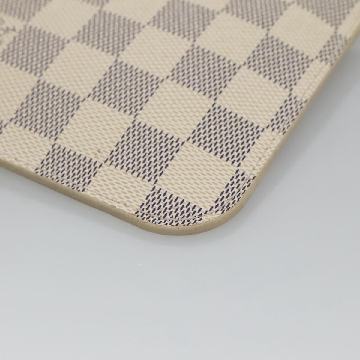 Louis Vuitton Pochette Accessoires Beige Canvas Clutch Bag (Pre-Owned) Size ONE SIZE - 9 Thumbnail