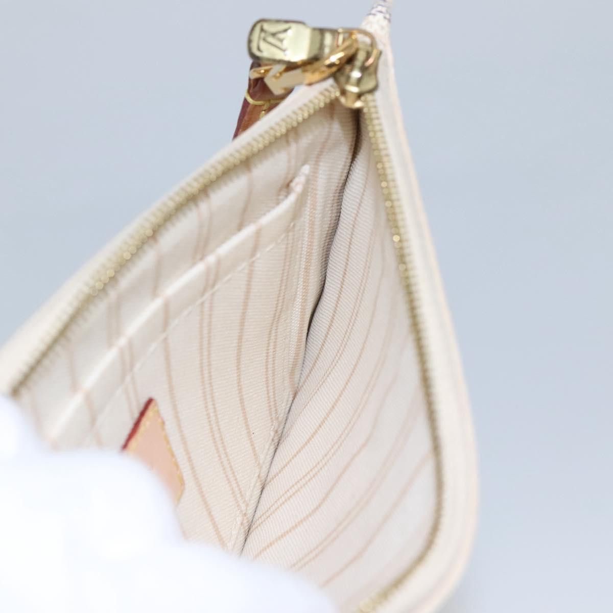 Louis Vuitton Pochette Accessoires Beige Canvas Clutch Bag (Pre-Owned) Size ONE SIZE - 17 Thumbnail