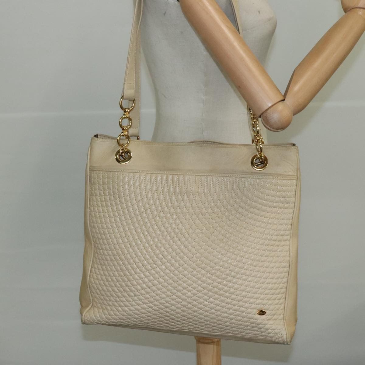 Bally Beige Leather Tote Bag (Pre-Owned) Size ONE SIZE - 12 Thumbnail