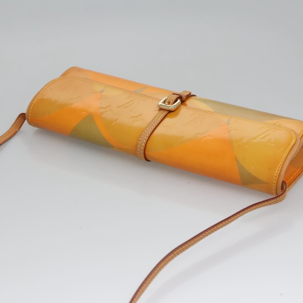 Louis Vuitton Yellow Patent Leather Clutch Bag (Pre-Owned) Size ONE SIZE - 5 Thumbnail