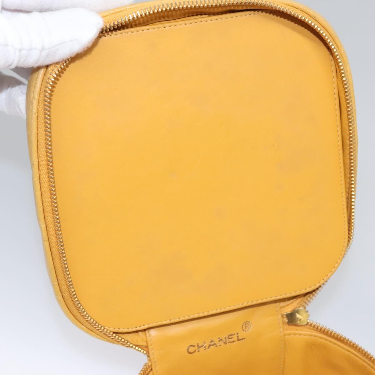 Chanel Vanity Yellow Leather Clutch Bag (Pre-Owned) Size ONE SIZE - 14 Thumbnail