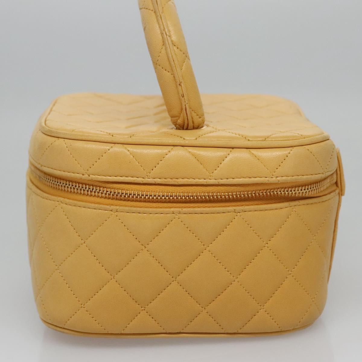 Chanel Vanity Yellow Leather Clutch Bag (Pre-Owned) Size ONE SIZE - 3 Thumbnail