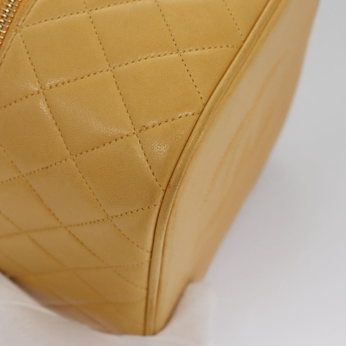 Chanel Vanity Yellow Leather Clutch Bag (Pre-Owned) Size ONE SIZE - 6 Thumbnail