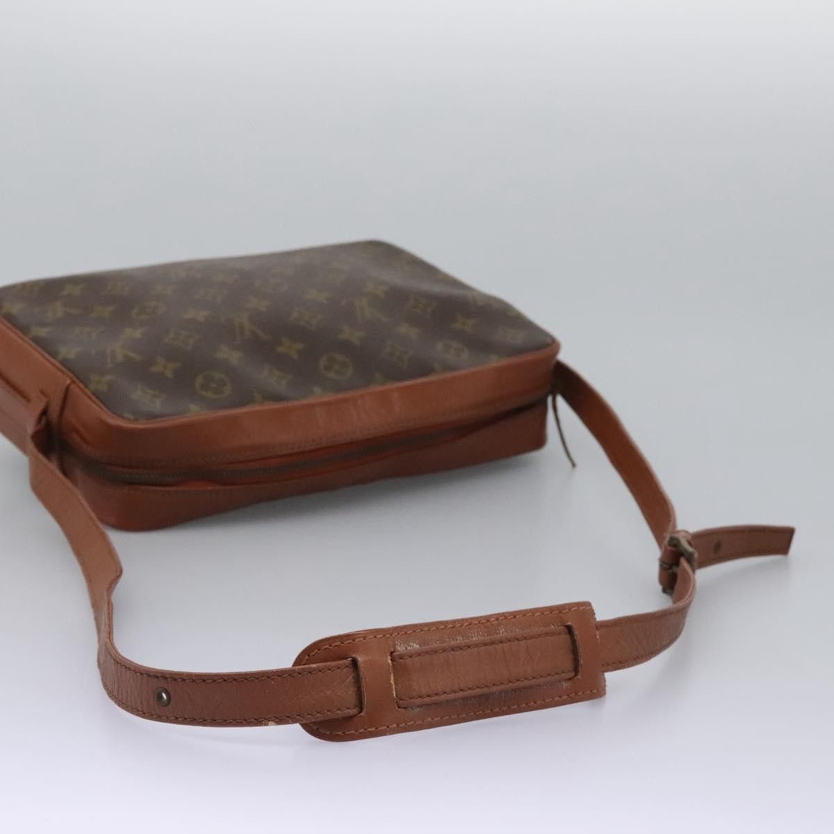 Louis Vuitton Camera Brown Canvas Shoulder Bag (Pre-Owned) Size ONE SIZE - 6 Thumbnail