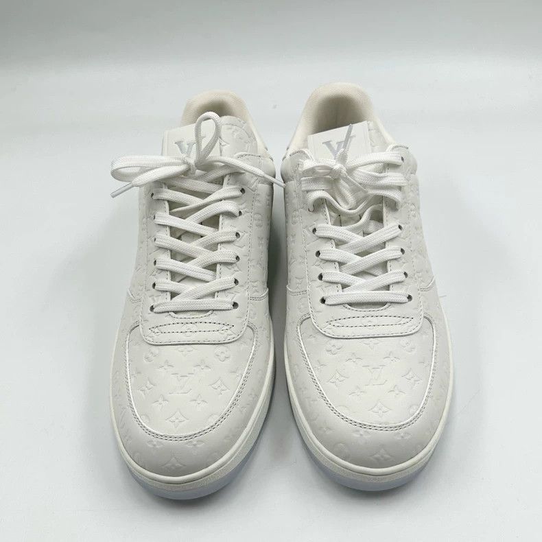 Louis Vuitton Louis Vuitton White Logo Sneakers Size 41 Size US 8 / EU 41 - 3 Thumbnail