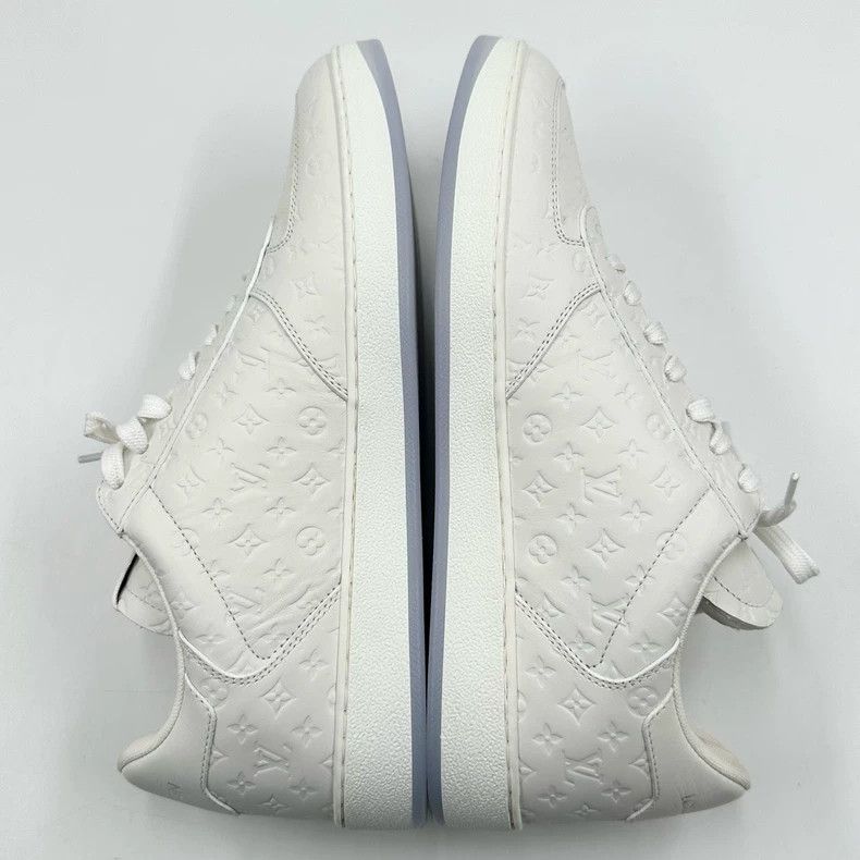Louis Vuitton Louis Vuitton White Logo Sneakers Size 41 Size US 8 / EU 41 - 8 Thumbnail
