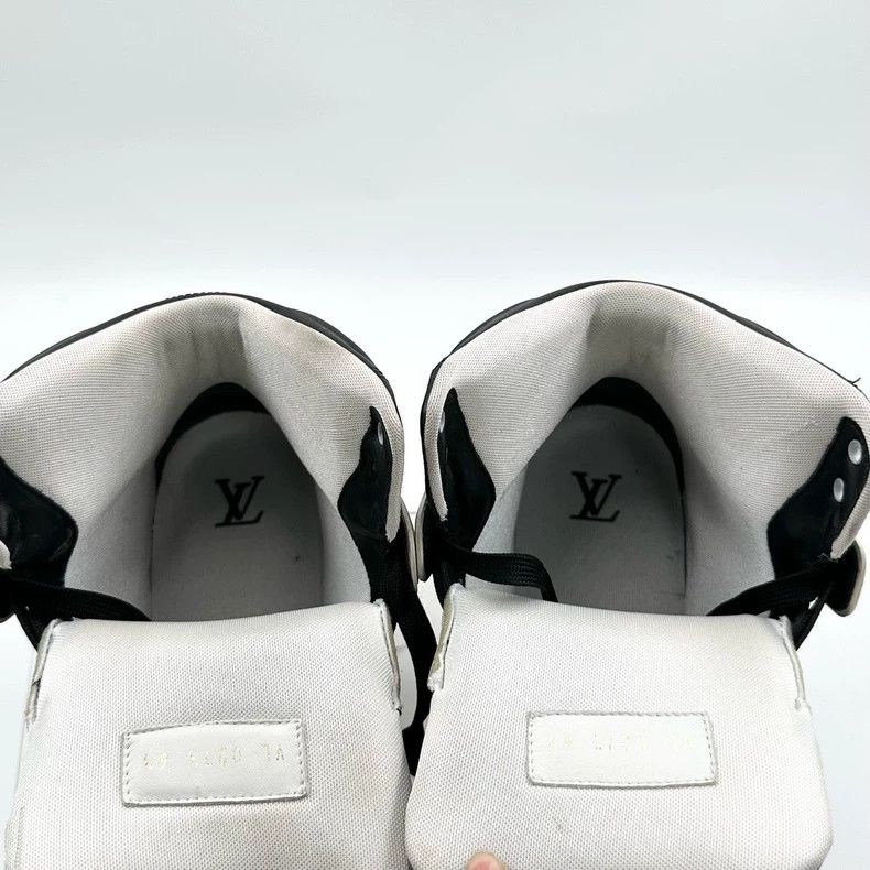 Louis Vuitton Louis Vuitton High Top Trainer Black White Size US 8.5 / EU 41-42 - 5 Thumbnail