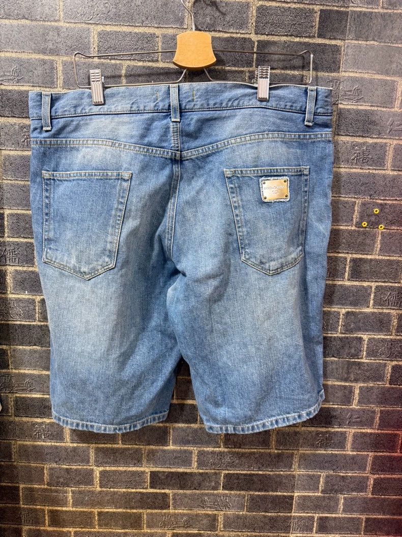 Dolce & Gabbana DG Dolce & Gabbana Denim Shorts for Summer Size US 36 / EU 52 - 2 Thumbnail