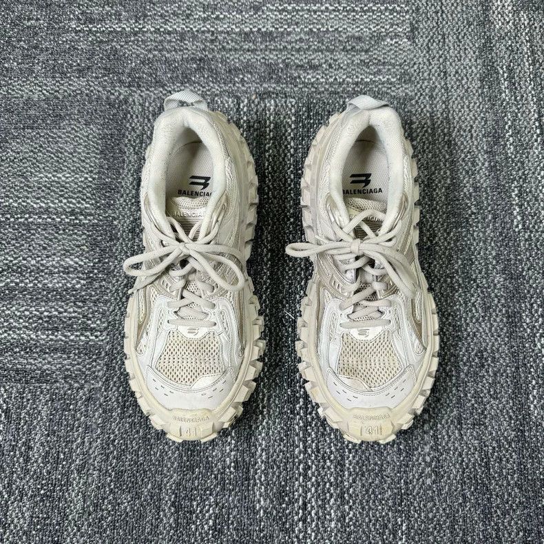 Balenciaga Balenciaga Beige Tire Sneakers Size 41 Size US 10.5 / EU 43-44 - 2 Thumbnail