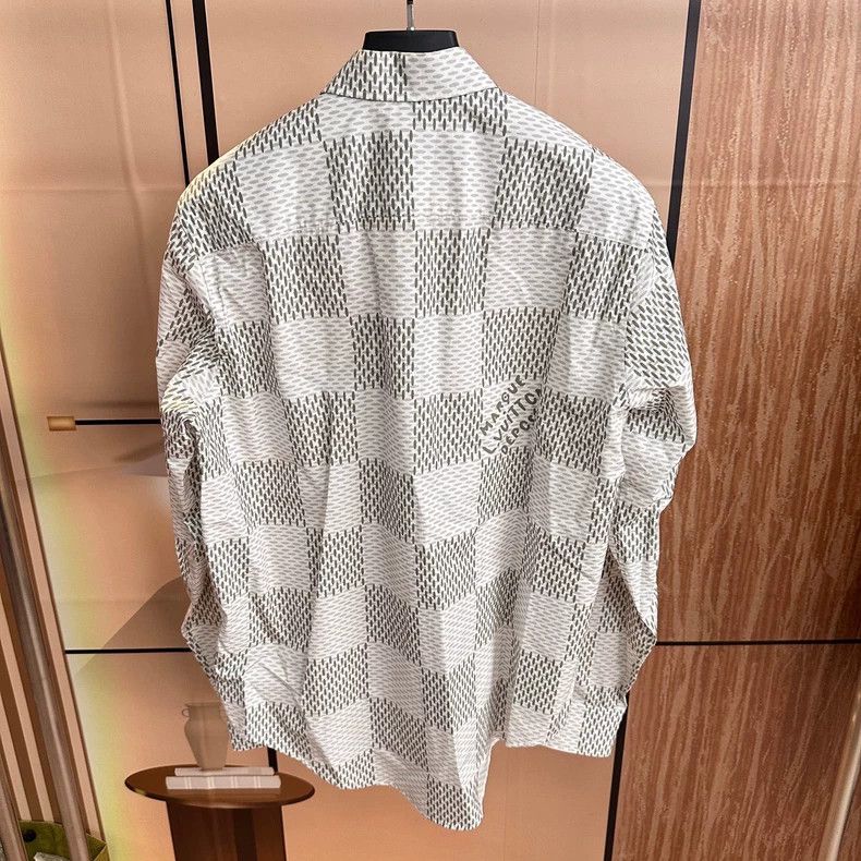 Louis Vuitton Louis Vuitton New Checkerboard Shirt L Size Size US L / EU 52-54 / 3 - 2 Thumbnail