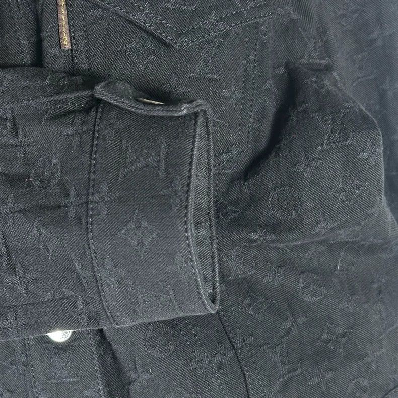 Louis Vuitton Louis Vuitton Denim Jacket with Fur Collar Size US L / EU 52-54 / 3 - 6 Thumbnail