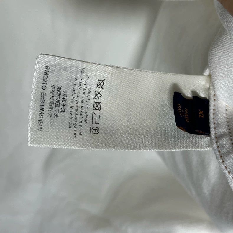 Louis Vuitton Louis Vuitton White Short Sleeve Baseball Shirt Size US XL / EU 56 / 4 - 5 Thumbnail