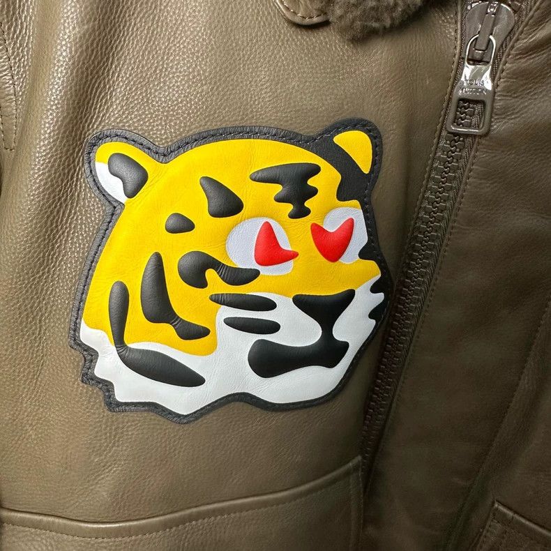 Louis Vuitton Louis Vuitton Nigo Tiger Collar Leather Jacket Size US L / EU 52-54 / 3 - 3 Thumbnail