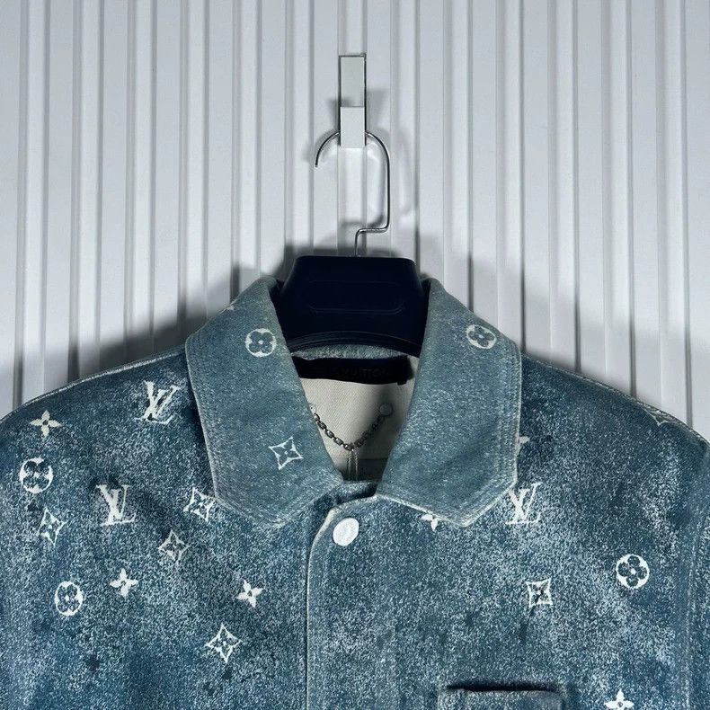 Louis Vuitton Louis Vuitton Blue Denim Jacket with Stars Size US XS / EU 42 / 0 - 3 Thumbnail