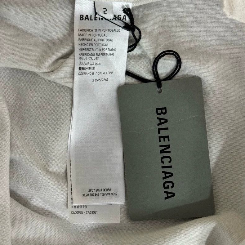 Balenciaga Balenciaga Short Sleeve T-Shirt with Colorful Design Size US M / EU 48-50 / 2 - 5 Thumbnail