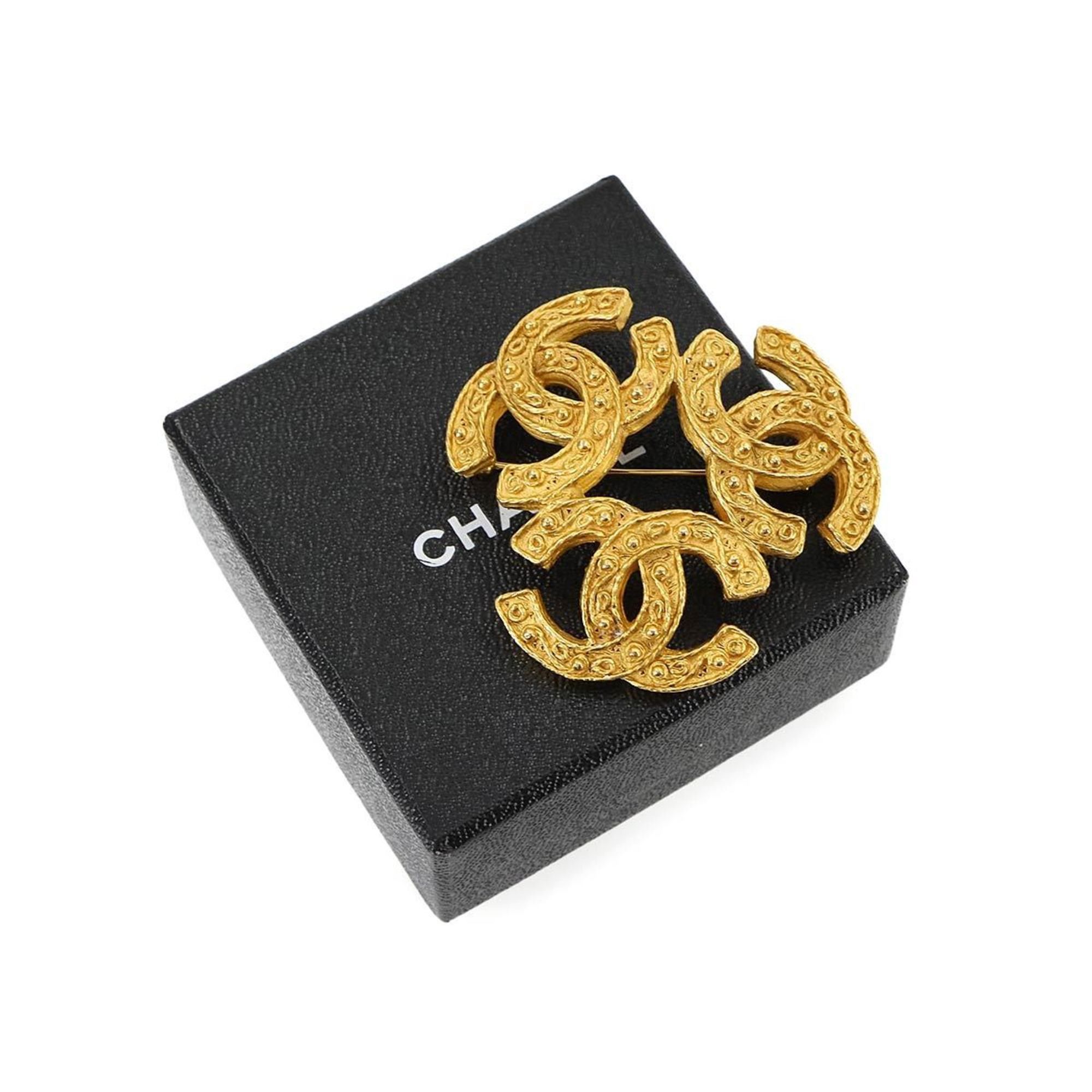 Chanel Chanel Triple coco brooch Size ONE SIZE - 6 Thumbnail