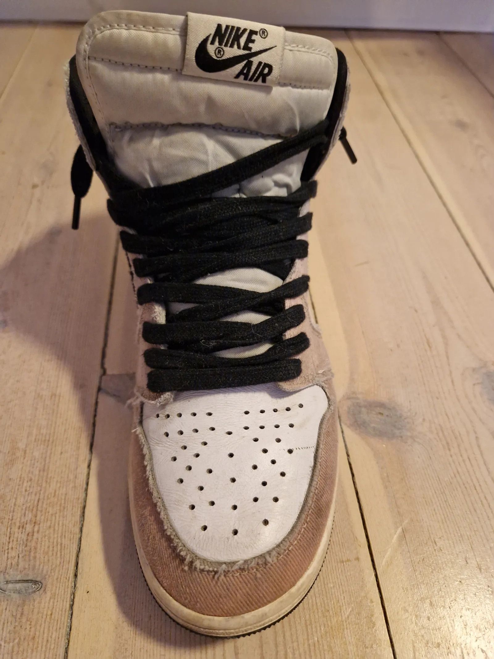 Nike Nike Air Jordan One Sneakers Size US 10.5 / EU 43-44 - 3 Thumbnail