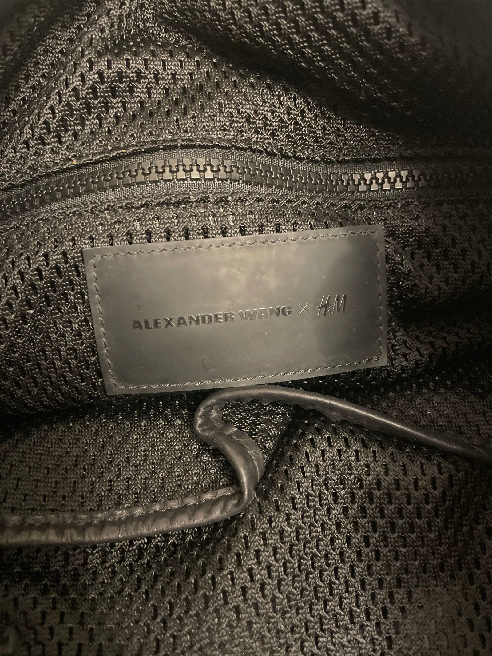 H&M Alexander Wang H&M Bucket Bag Size ONE SIZE - 2 Thumbnail
