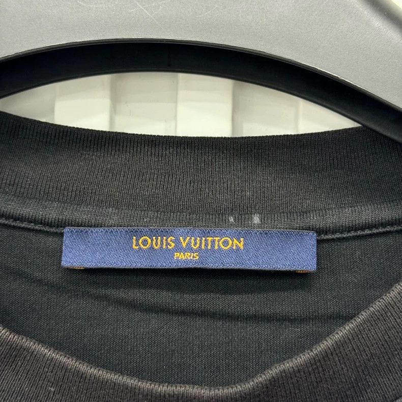 Louis Vuitton Louis Vuitton Holy Mountain Short Sleeve T-Shirt Size US XL / EU 56 / 4 - 4 Thumbnail