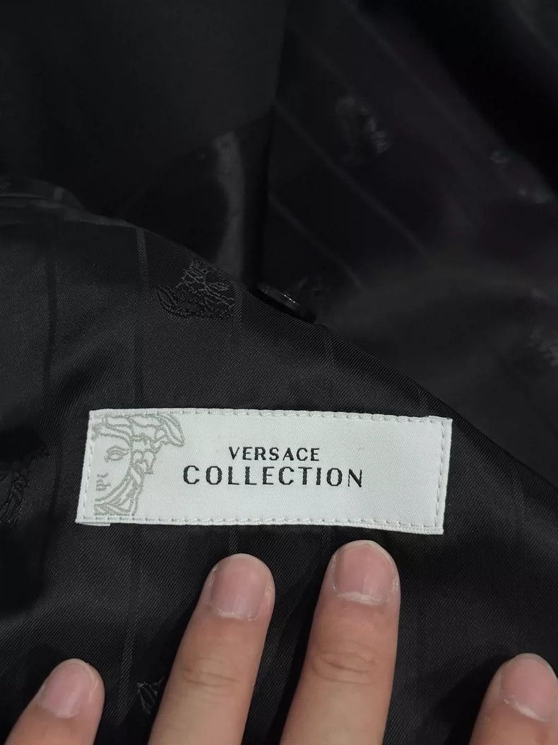 Versace Versace Black Lapel Shoulder Blazer Jacket Size US L / EU 52-54 / 3 - 3 Thumbnail