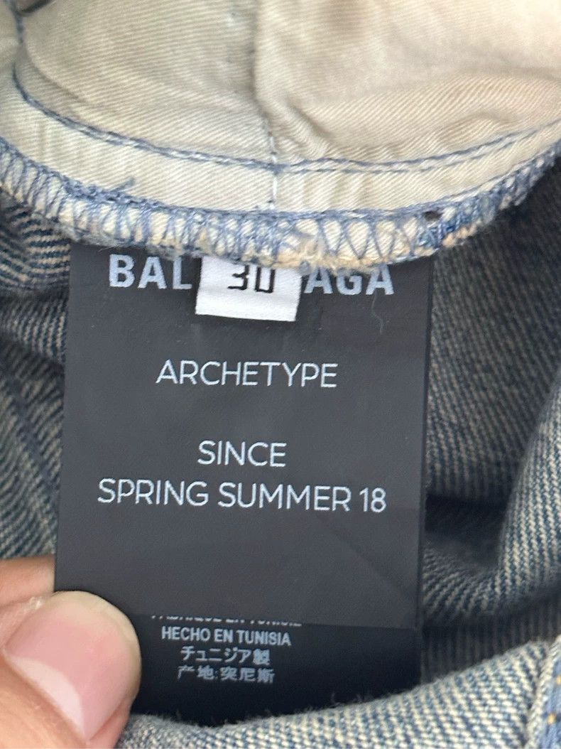 Balenciaga Balenciaga Ripped Jeans Size 31 Size US 31 - 5 Thumbnail
