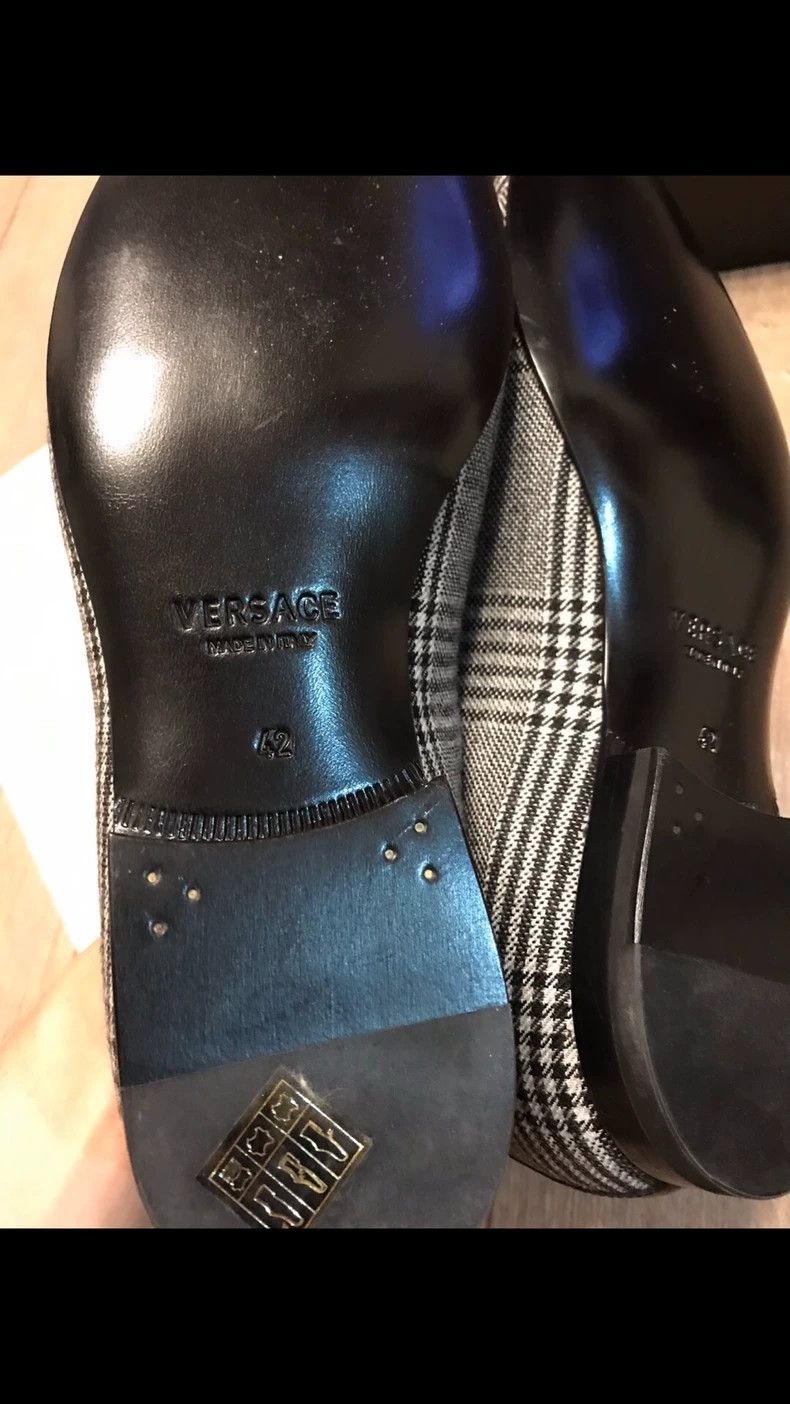 Versace Versace Casual Shoes with Koi Embroidery Size US 9 / EU 42 - 5 Thumbnail