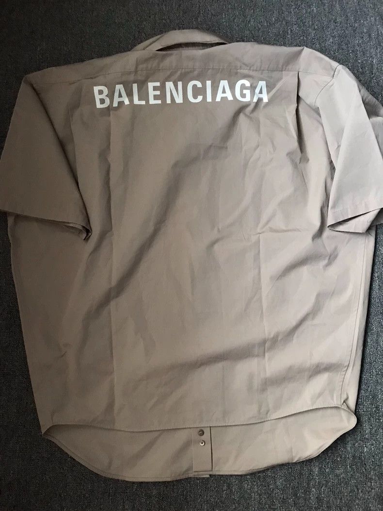 Balenciaga Balenciaga Short Sleeve Shirt for Men and Women Size US M / EU 48-50 / 2 - 7 Thumbnail