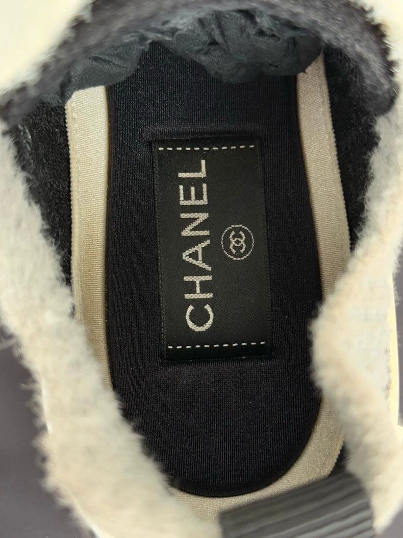 Chanel Chanel Sneakers Size 38.5 Black and White Size US 7.5 / EU 40-41 - 4 Thumbnail
