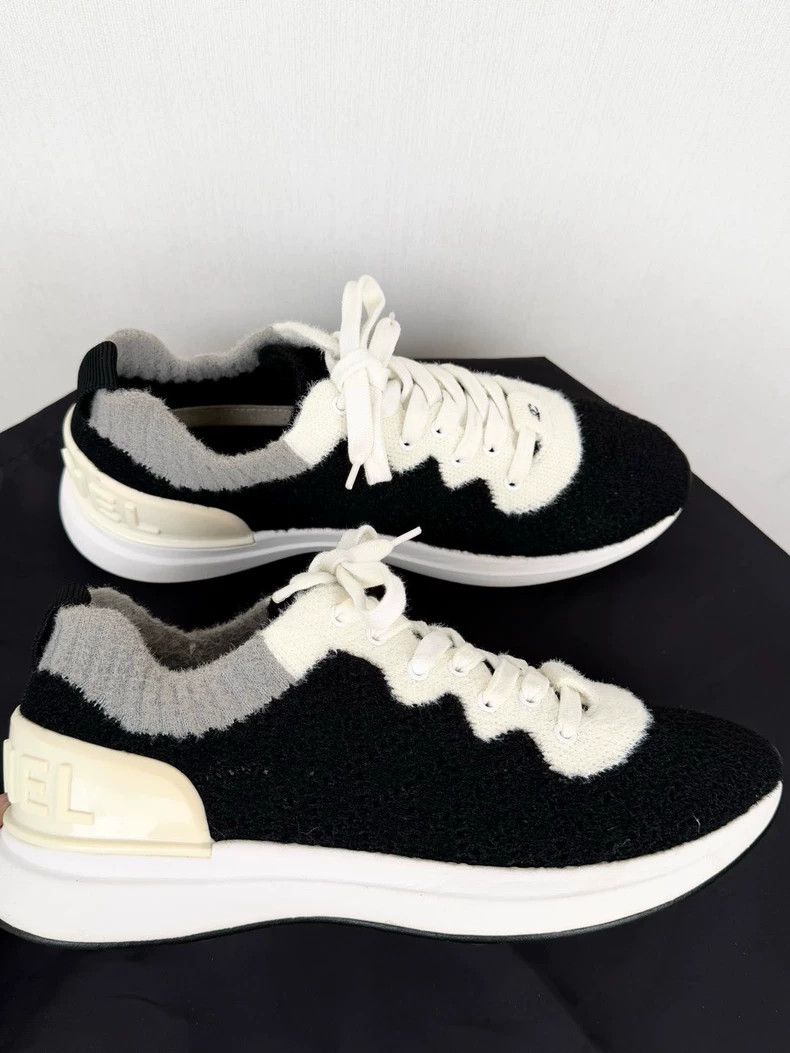 Chanel Chanel Sneakers Size 38.5 Black and White Size US 7.5 / EU 40-41 - 3 Thumbnail