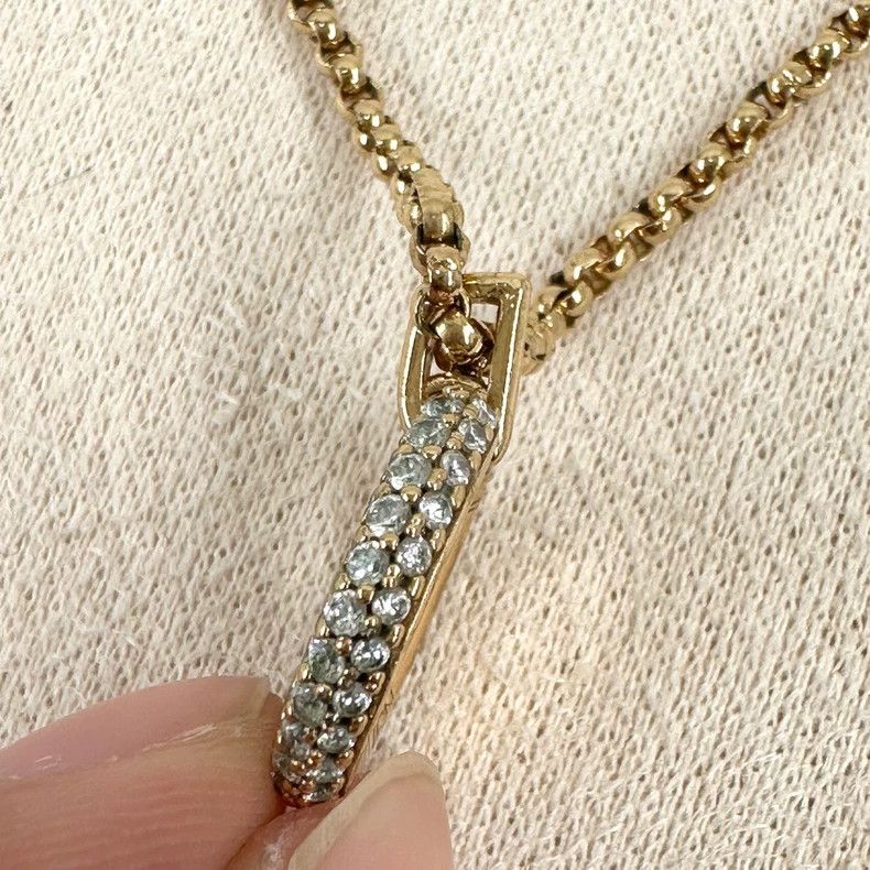 Louis Vuitton Louis Vuitton Gold Circle Logo Necklace Size ONE SIZE - 7 Thumbnail