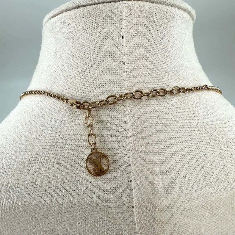 Louis Vuitton Louis Vuitton Gold Circle Logo Necklace Size ONE SIZE - 5 Thumbnail